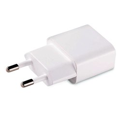 white usb eu charger